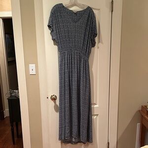 Elegant Blue Patterned Maxi Dress